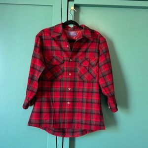 Vintage Pendleton 100% Virgin Wool Women’s Shirt - Size Medium